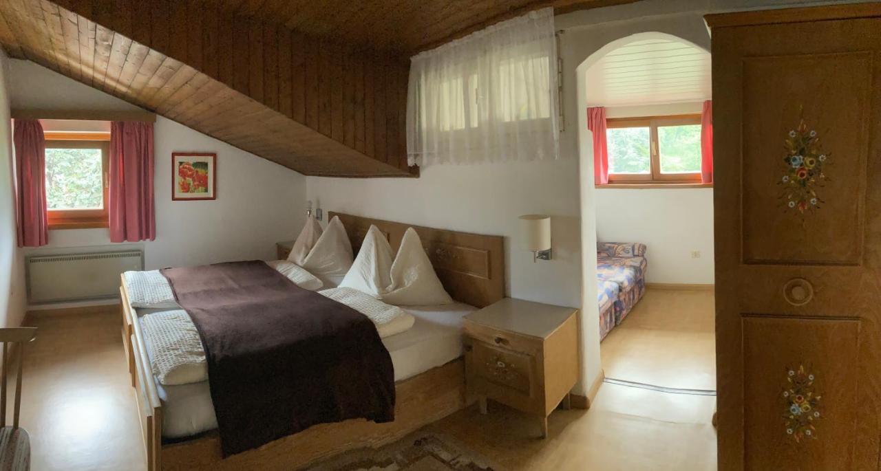 卡尔达罗Garni Guflhof住宿加早餐旅馆 外观 照片